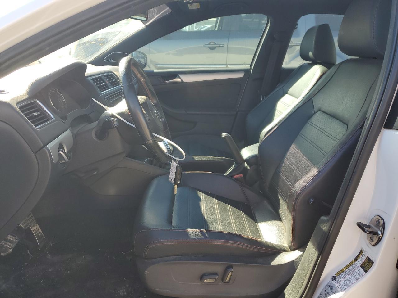 2013 VOLKSWAGEN JETTA GLI - Image 7