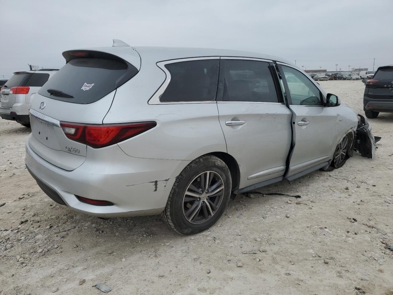 2019 INFINITI QX60 LUXE - Image 3