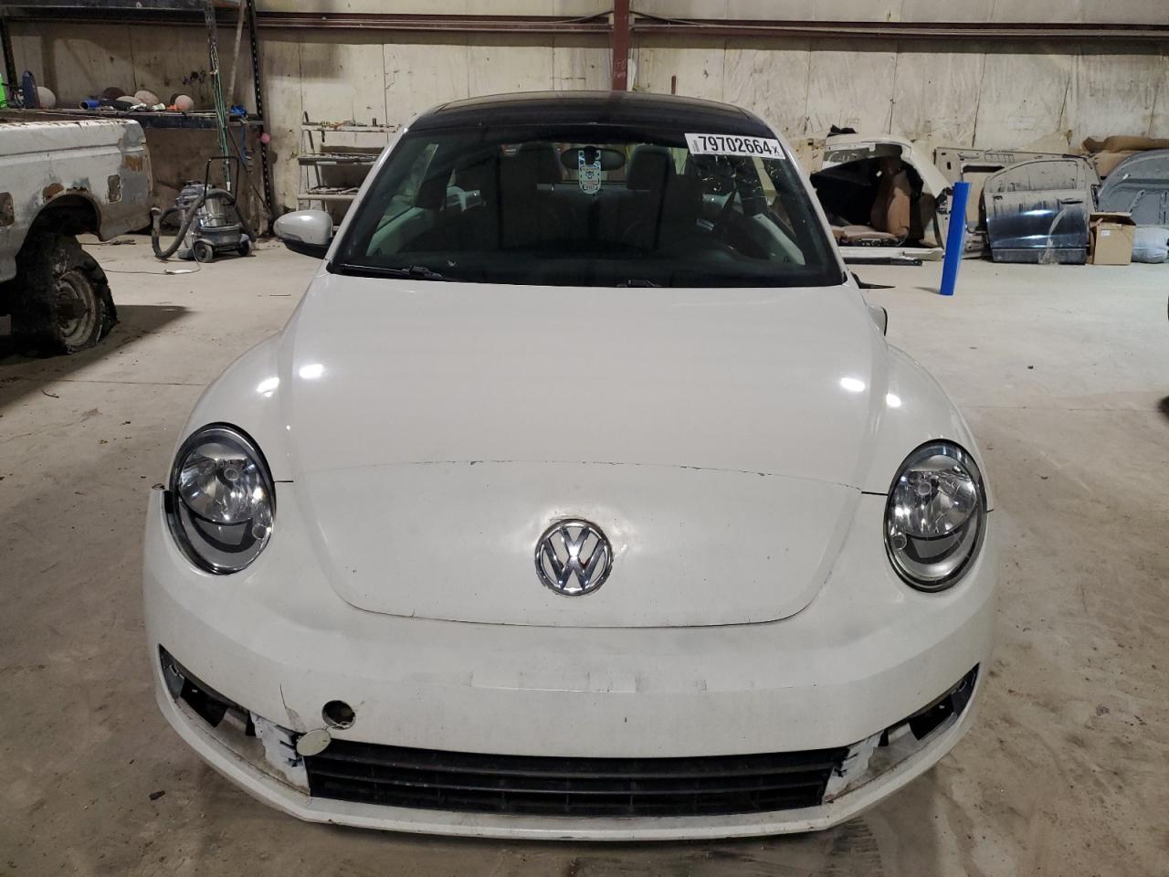 2012 VOLKSWAGEN BEETLE - Фото 5