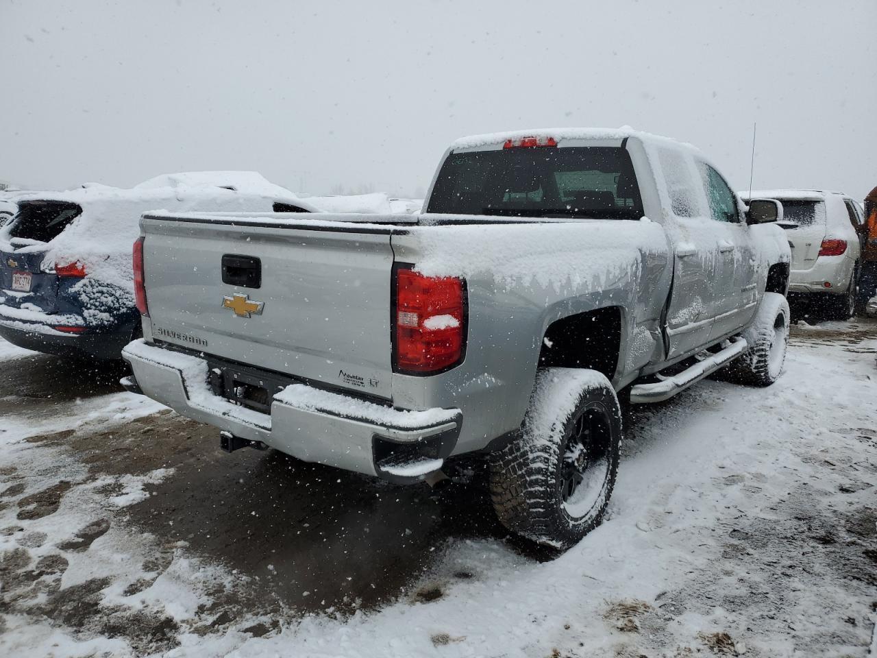 2016 CHEVROLET SILVERADO - Фото 3