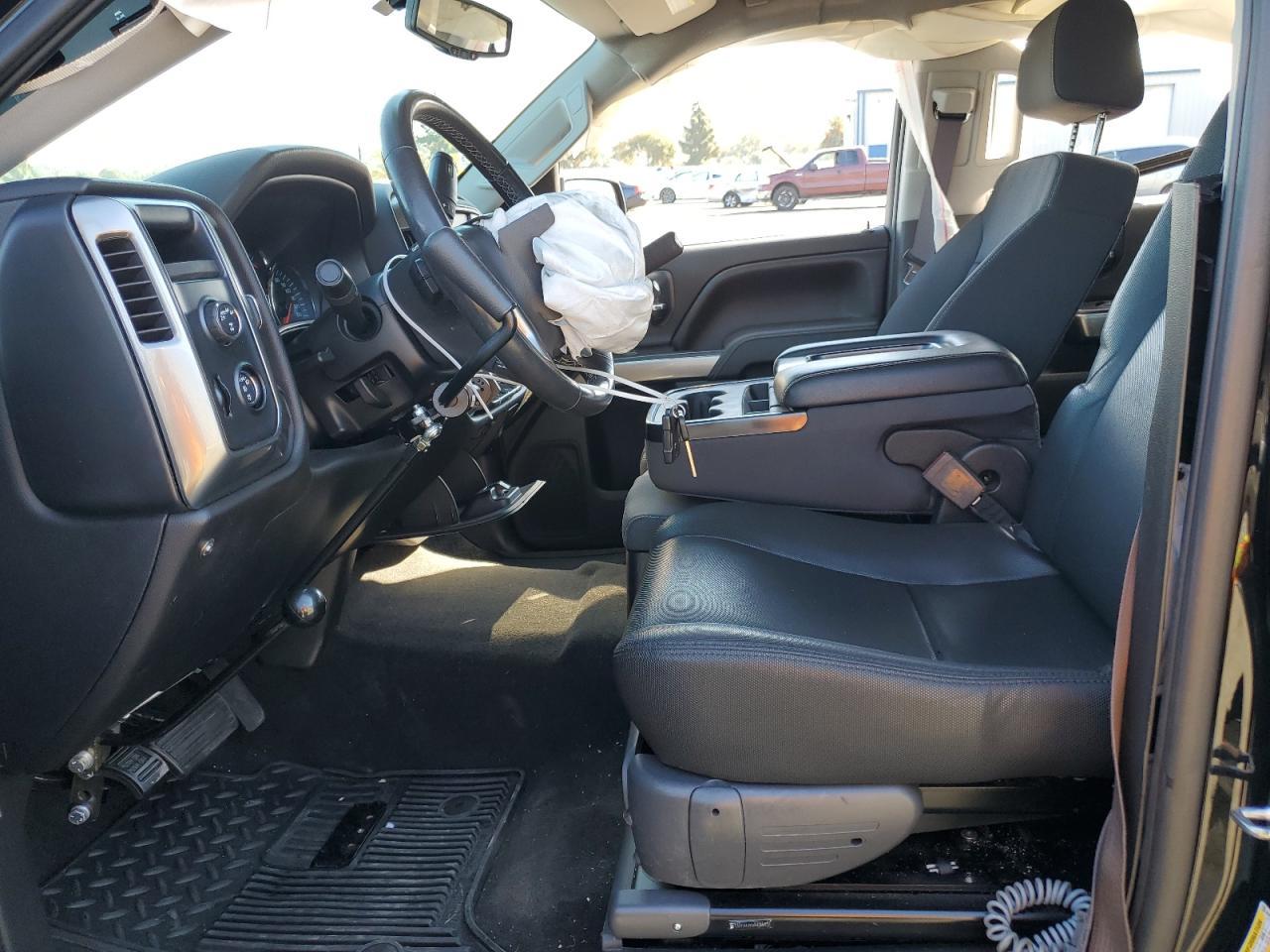 2017 CHEVROLET SILVERADO - Image 7