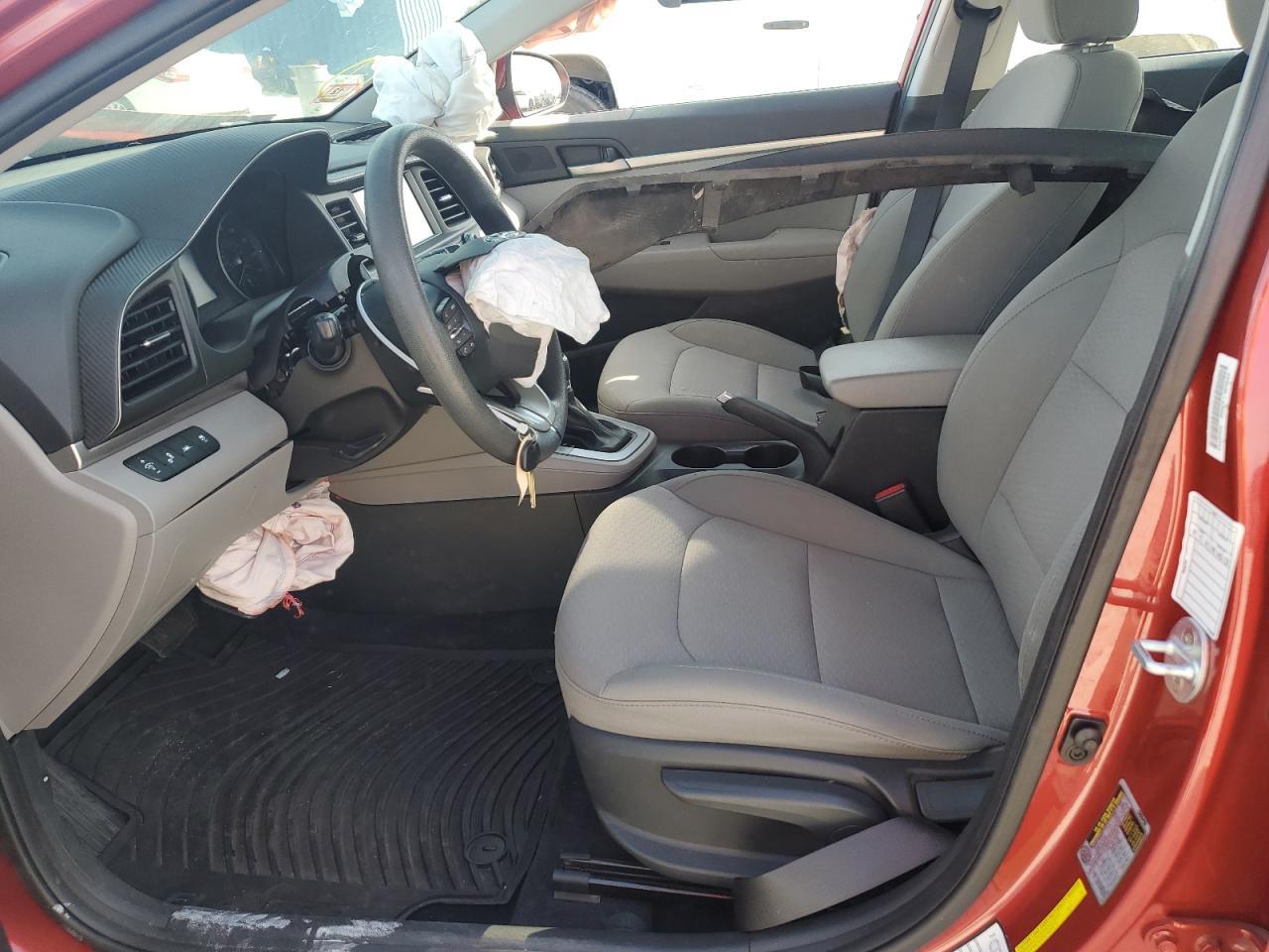 2019 HYUNDAI ELANTRA SE - Фото 7