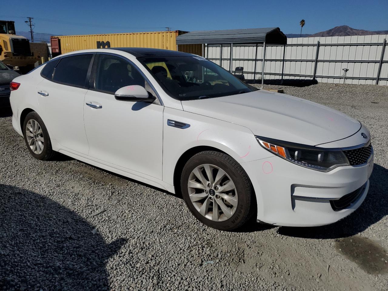 2016 KIA OPTIMA EX - Image 4