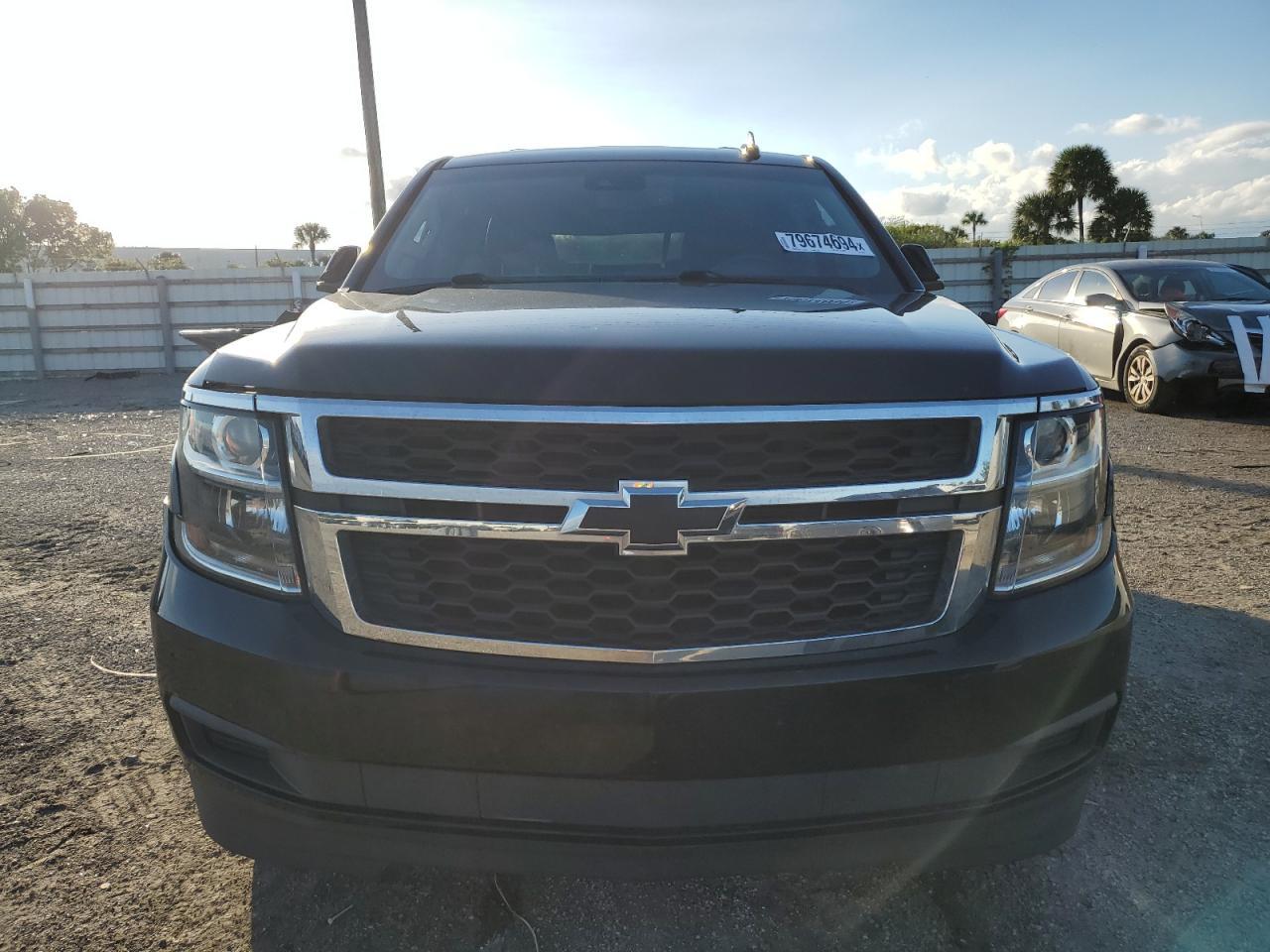 2019 CHEVROLET TAHOE C150 - Фото 5