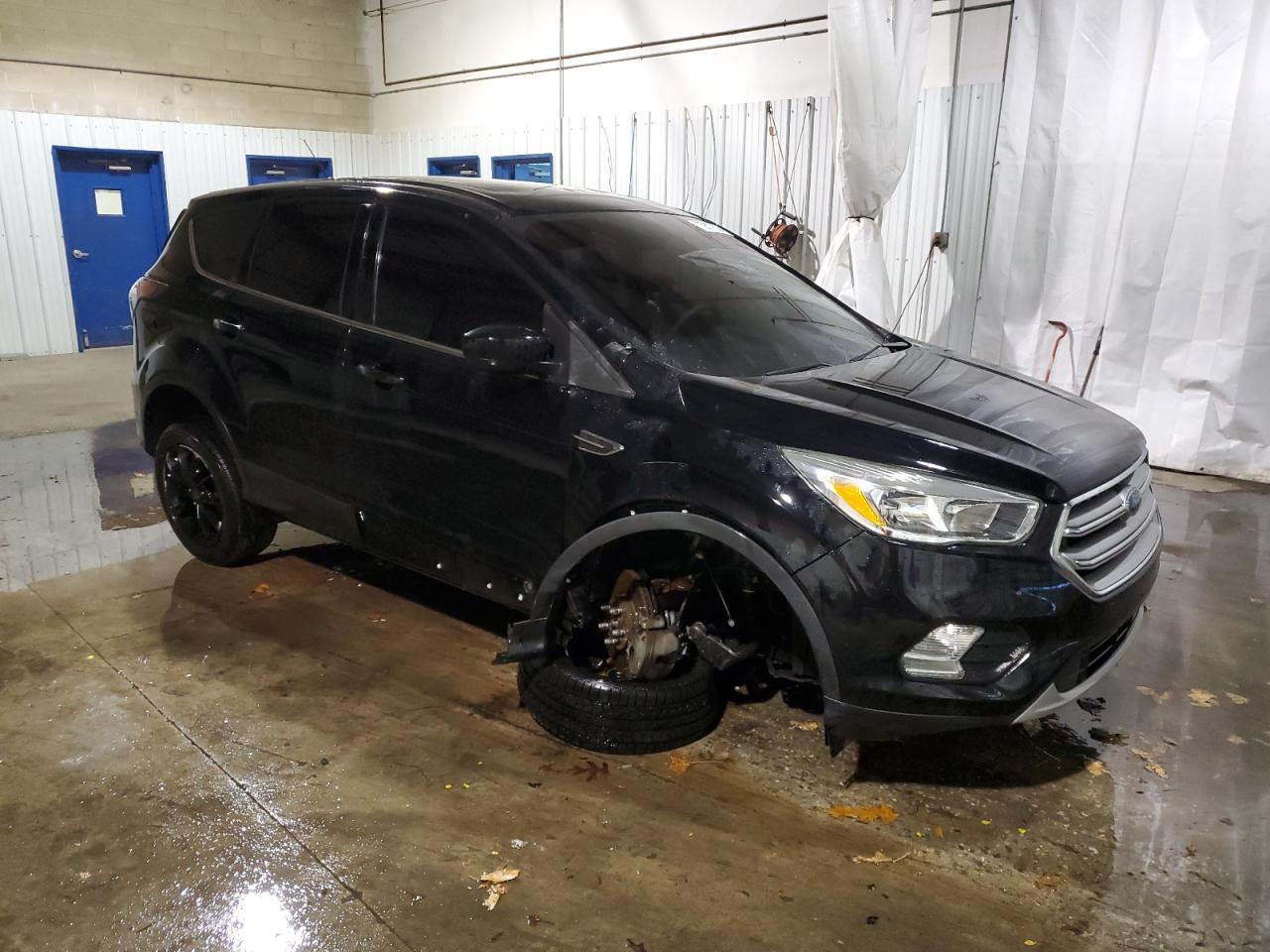2017 FORD ESCAPE SE - Фото 4