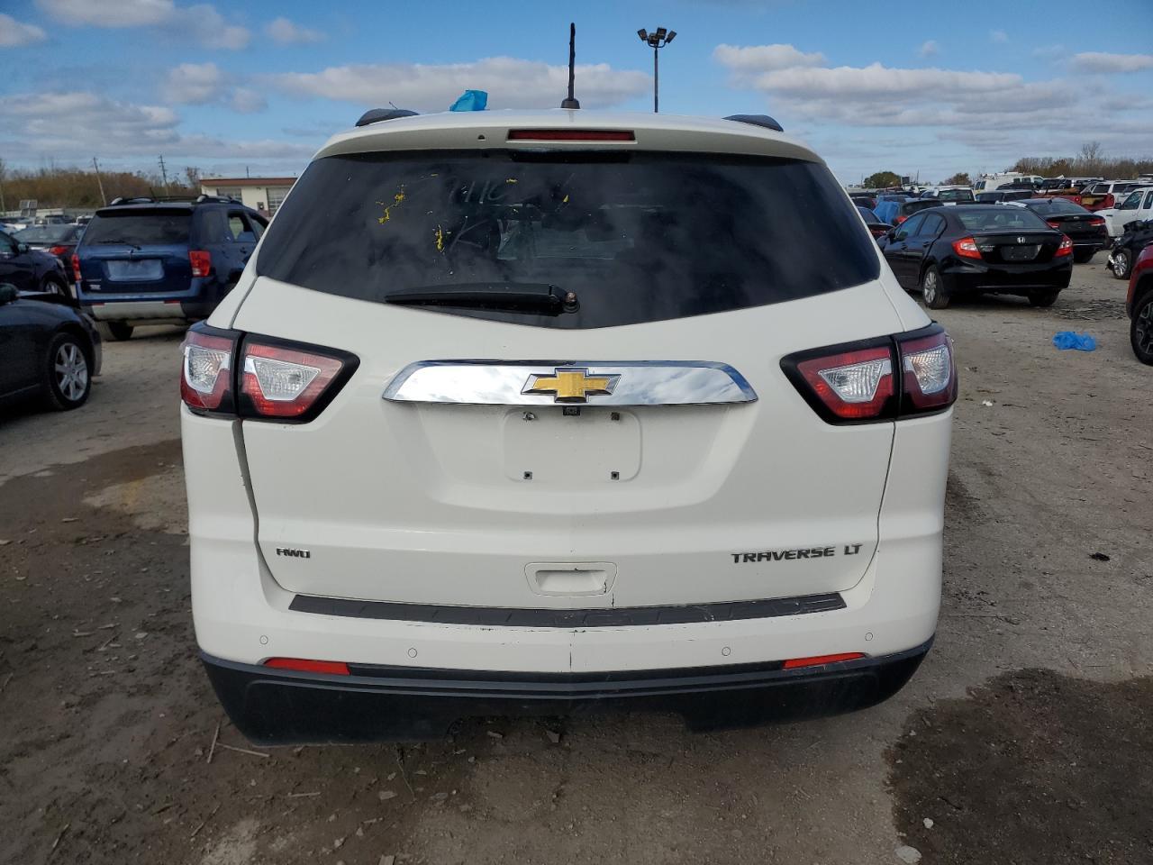 2015 CHEVROLET TRAVERSE L - Фото 6