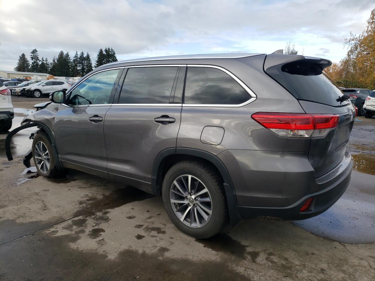 2018 TOYOTA HIGHLANDER - Image 2