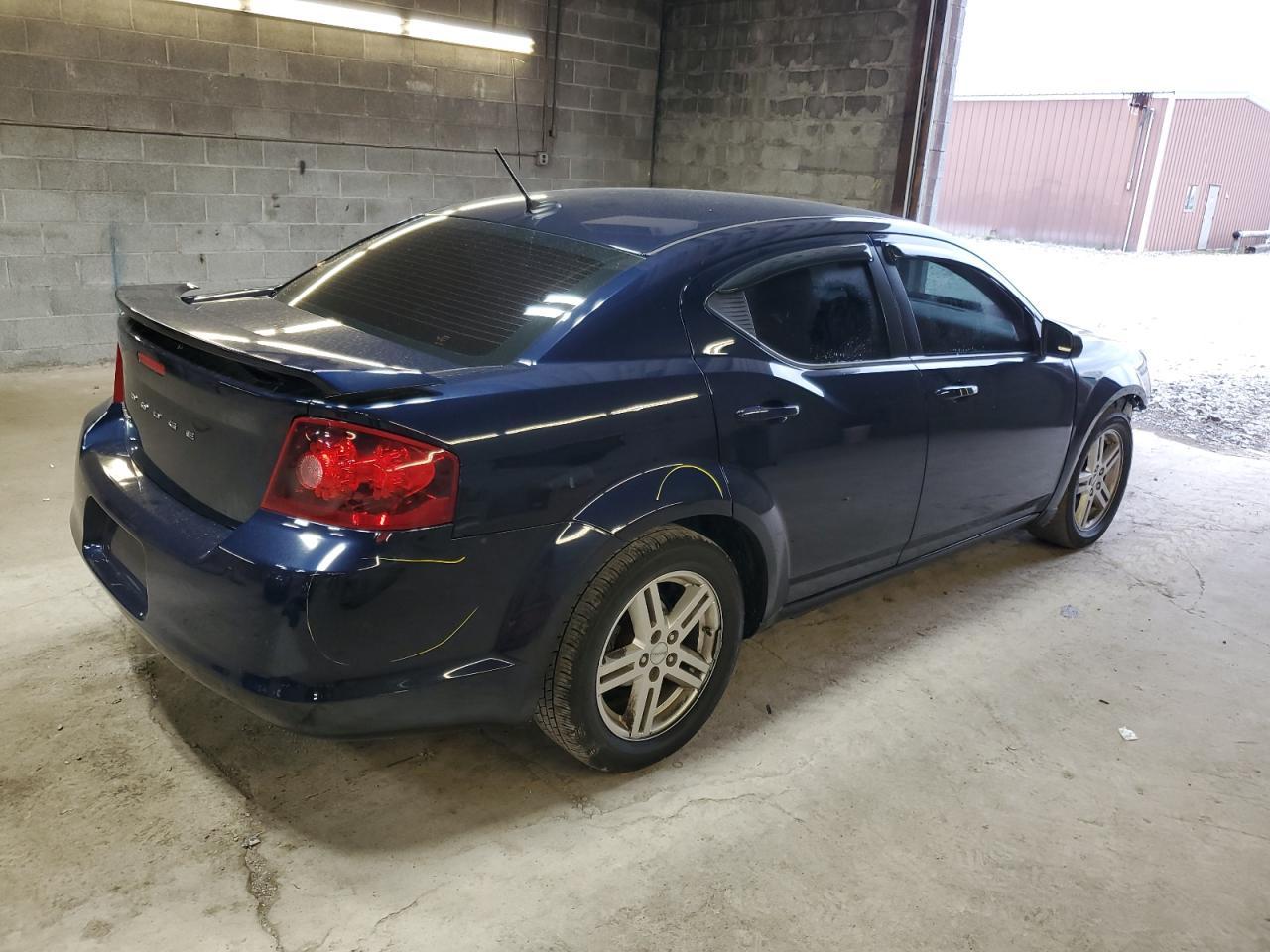 2014 DODGE AVENGER SE - Image 3
