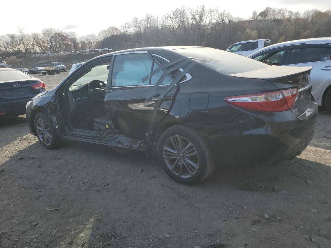 2017 TOYOTA CAMRY LE - Image 2