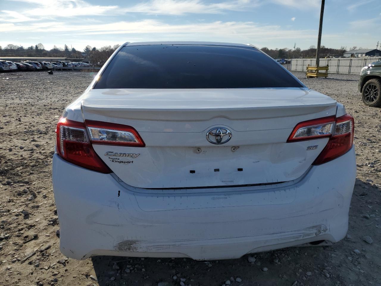 2013 TOYOTA CAMRY L - Image 6