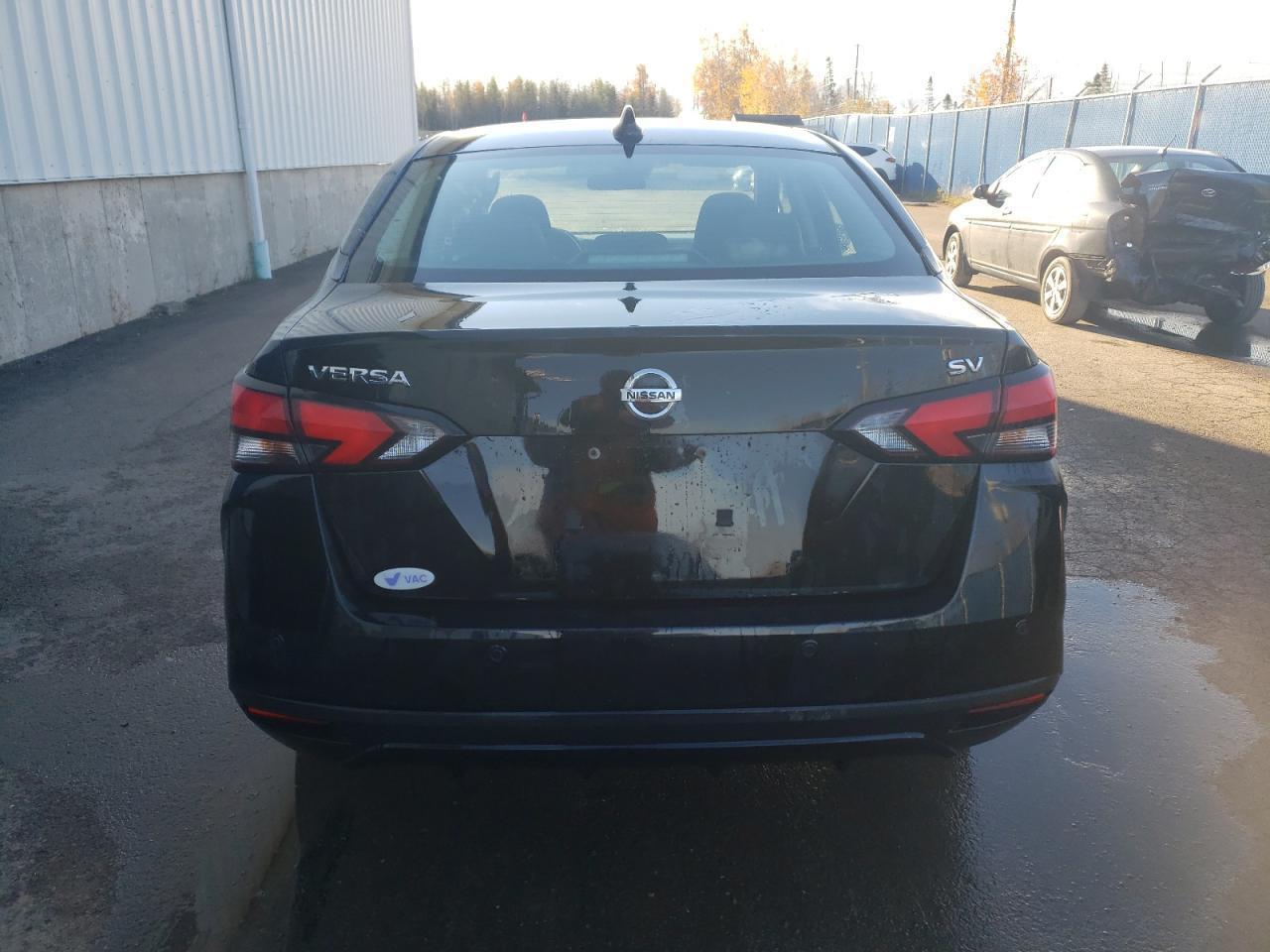 2021 NISSAN VERSA SV - Фото 6