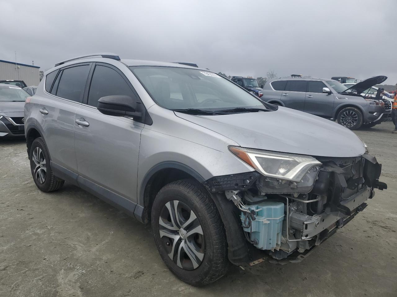 2018 TOYOTA RAV4 LE - Фото 4