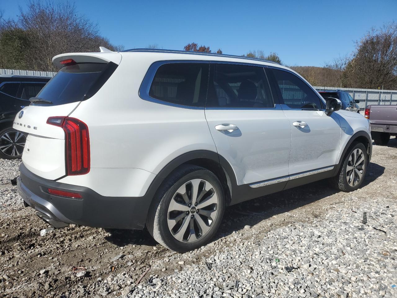 2020 KIA TELLURIDE - Фото 3