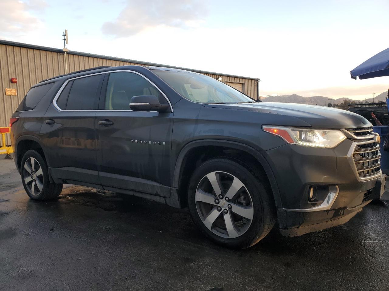2021 CHEVROLET TRAVERSE L - Image 4