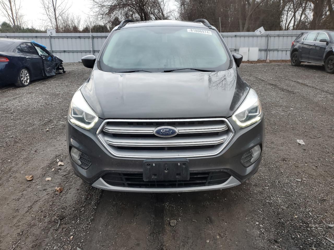 2017 FORD ESCAPE SE - Image 5