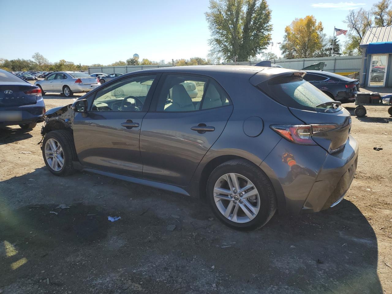 2022 TOYOTA COROLLA SE - Image 2