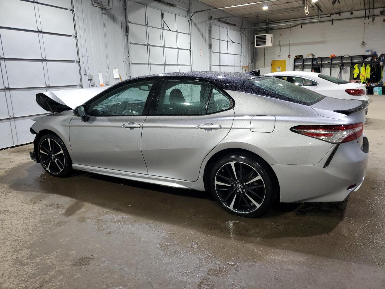 2019 TOYOTA CAMRY XSE - Image 2