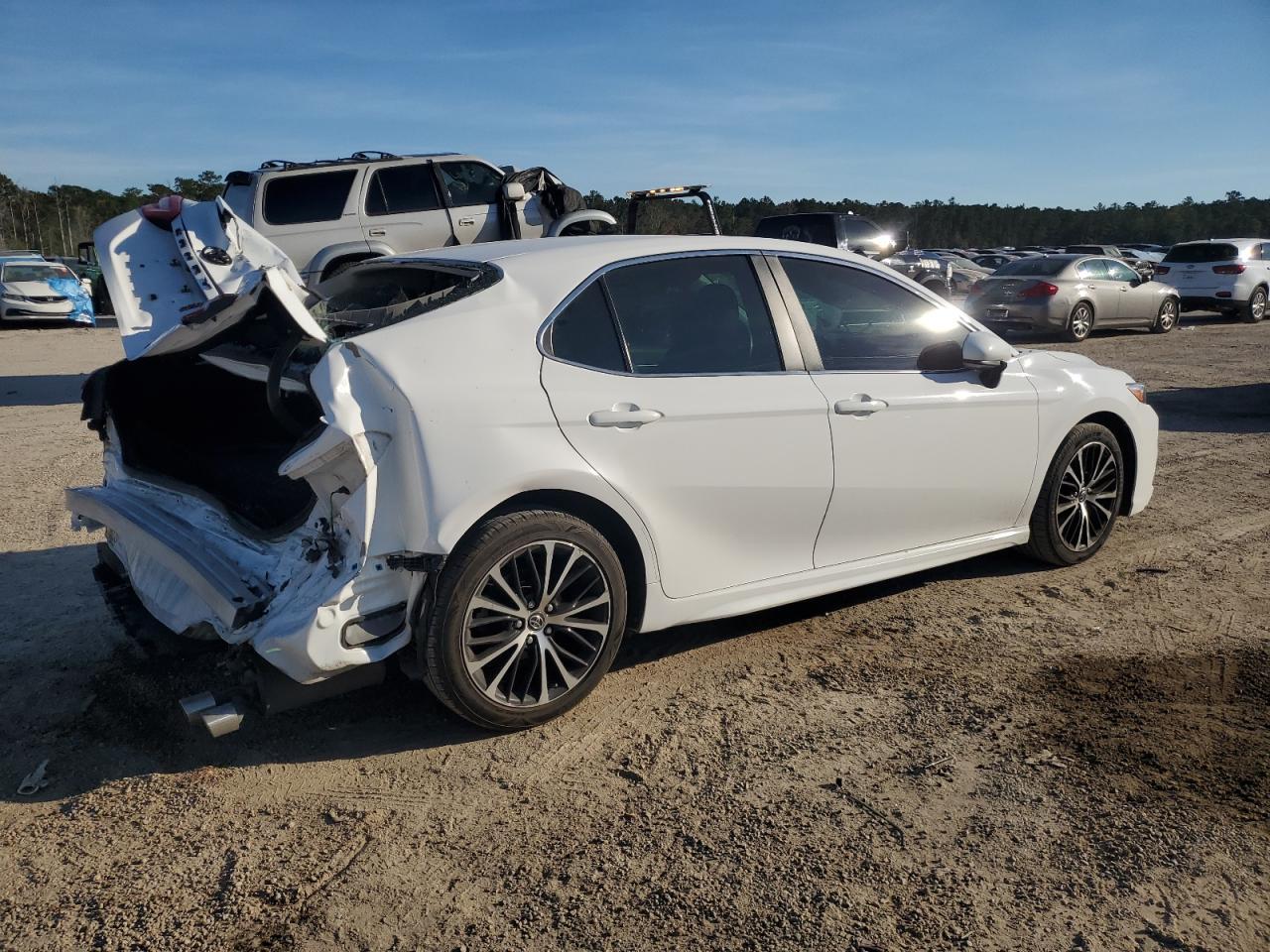 2018 TOYOTA CAMRY L - Image 3