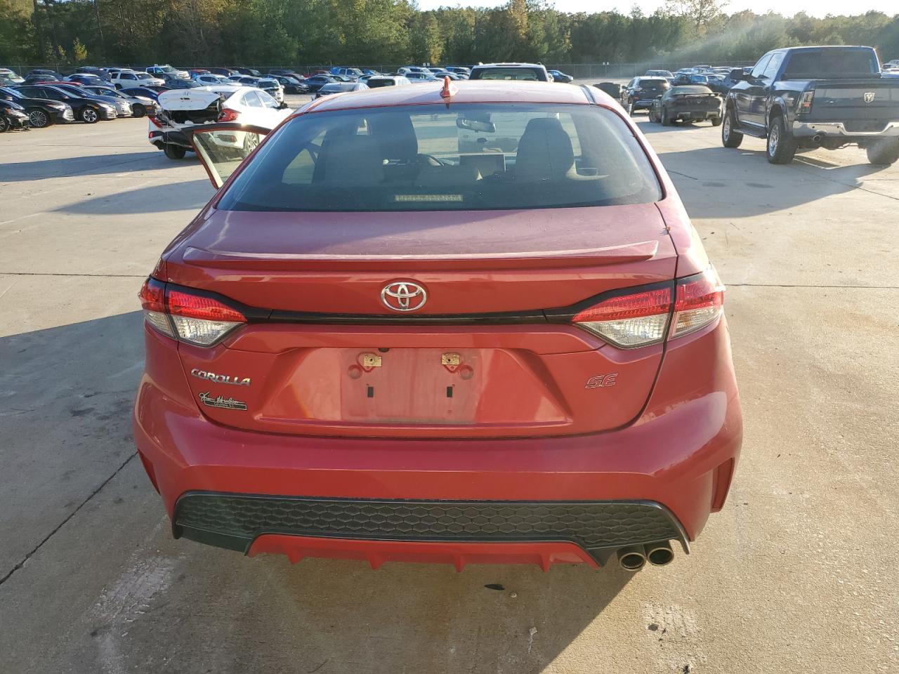 2020 TOYOTA COROLLA SE - Image 6