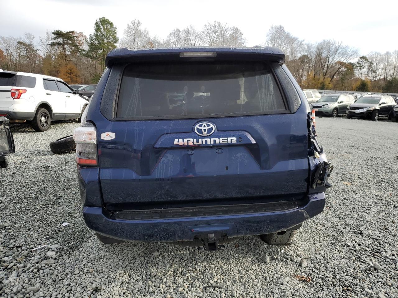 2024 TOYOTA 4RUNNER SR - Фото 6
