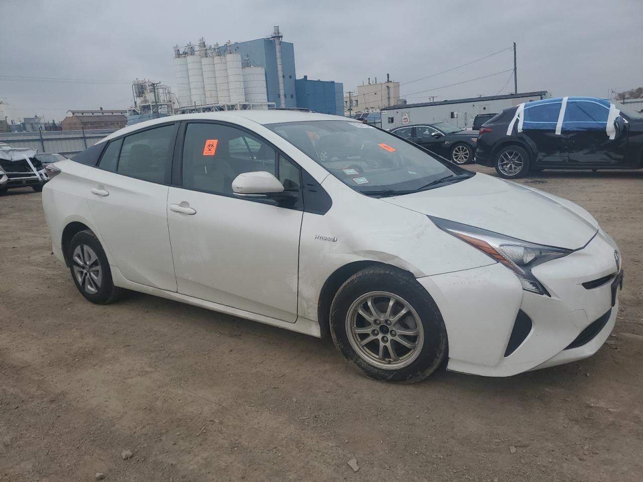 2016 TOYOTA PRIUS - Image 4