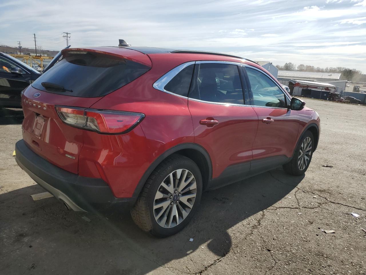 2020 FORD ESCAPE TIT - Фото 3