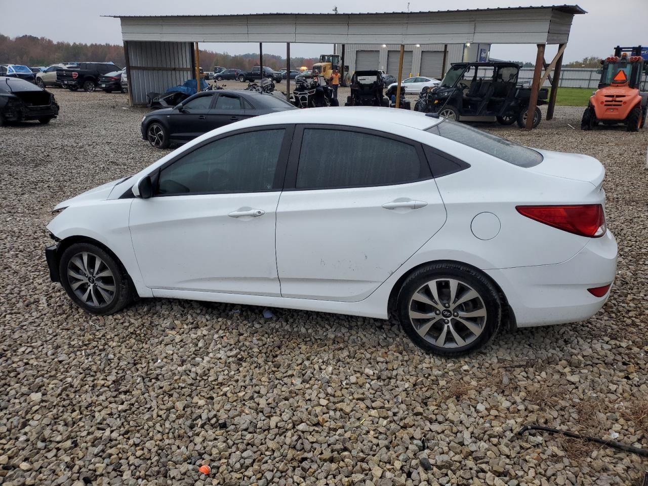 2017 HYUNDAI ACCENT SE - Image 2
