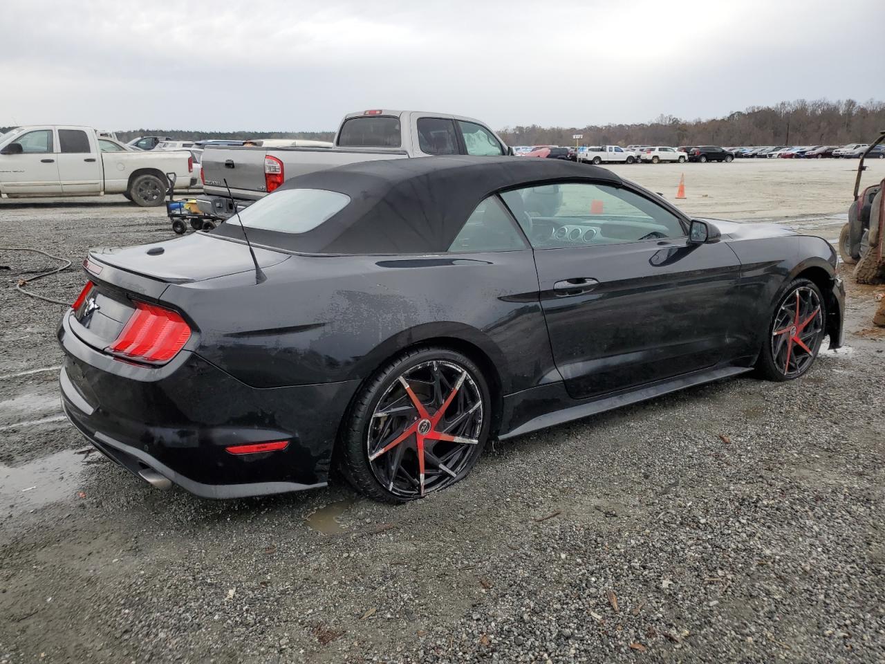 2018 FORD MUSTANG - Image 3