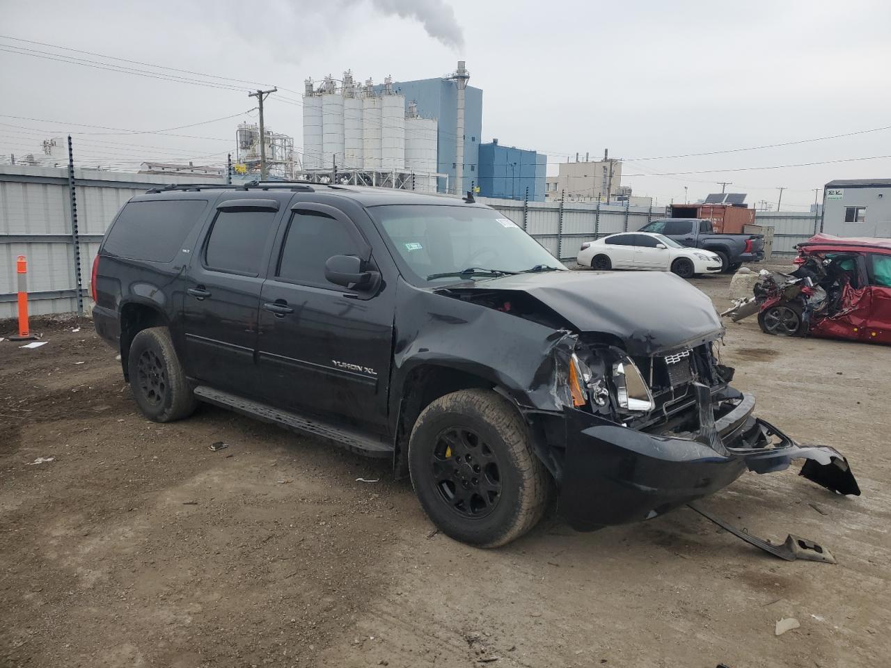 2012 GMC YUKON XL K - Image 4