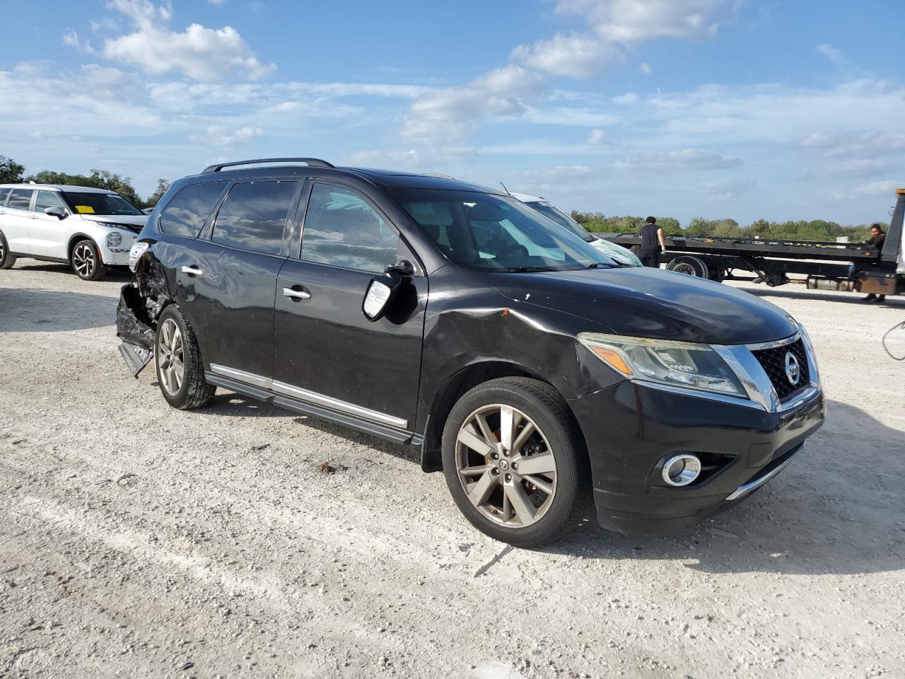 2013 NISSAN PATHFINDER - Image 4