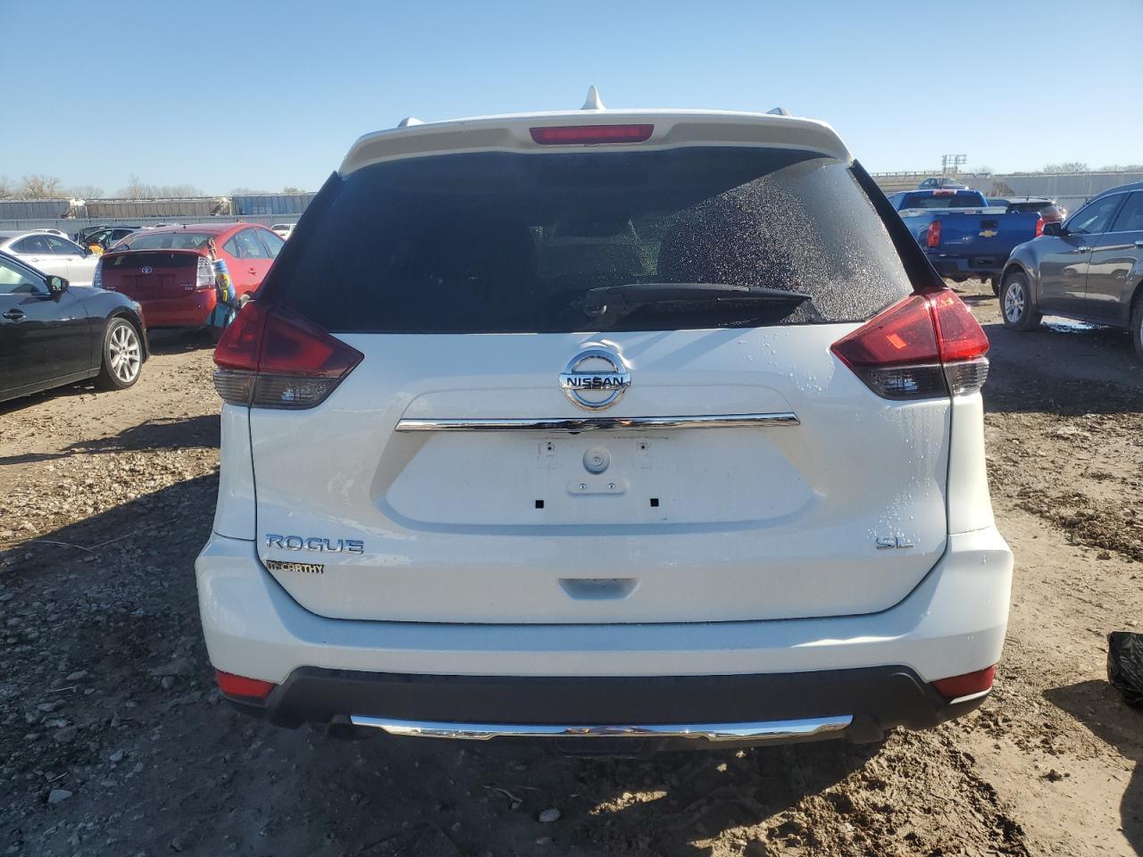 2018 NISSAN ROGUE S - Фото 6