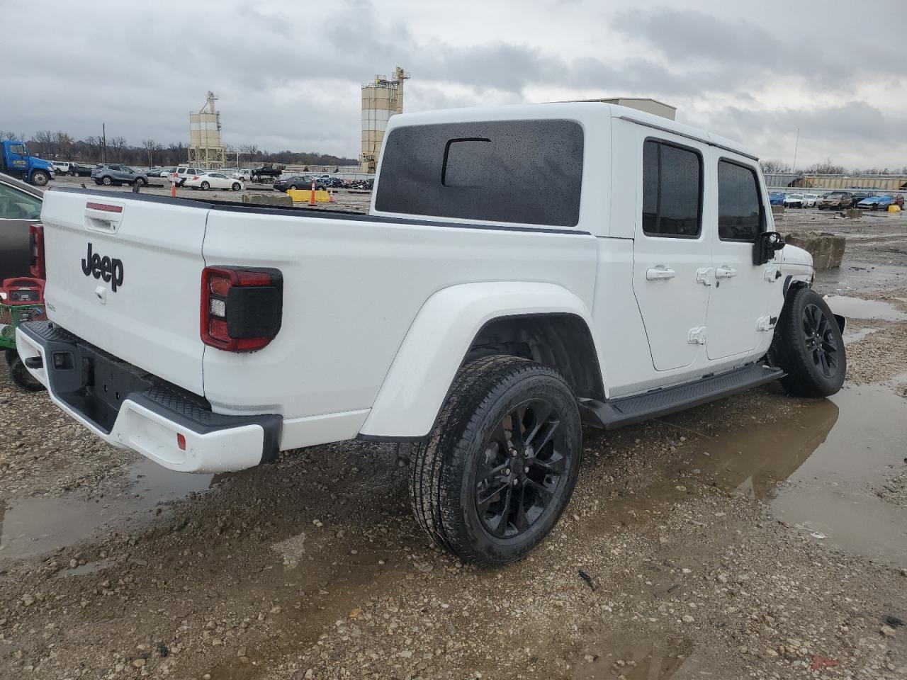 2023 JEEP GLADIATOR - Image 3