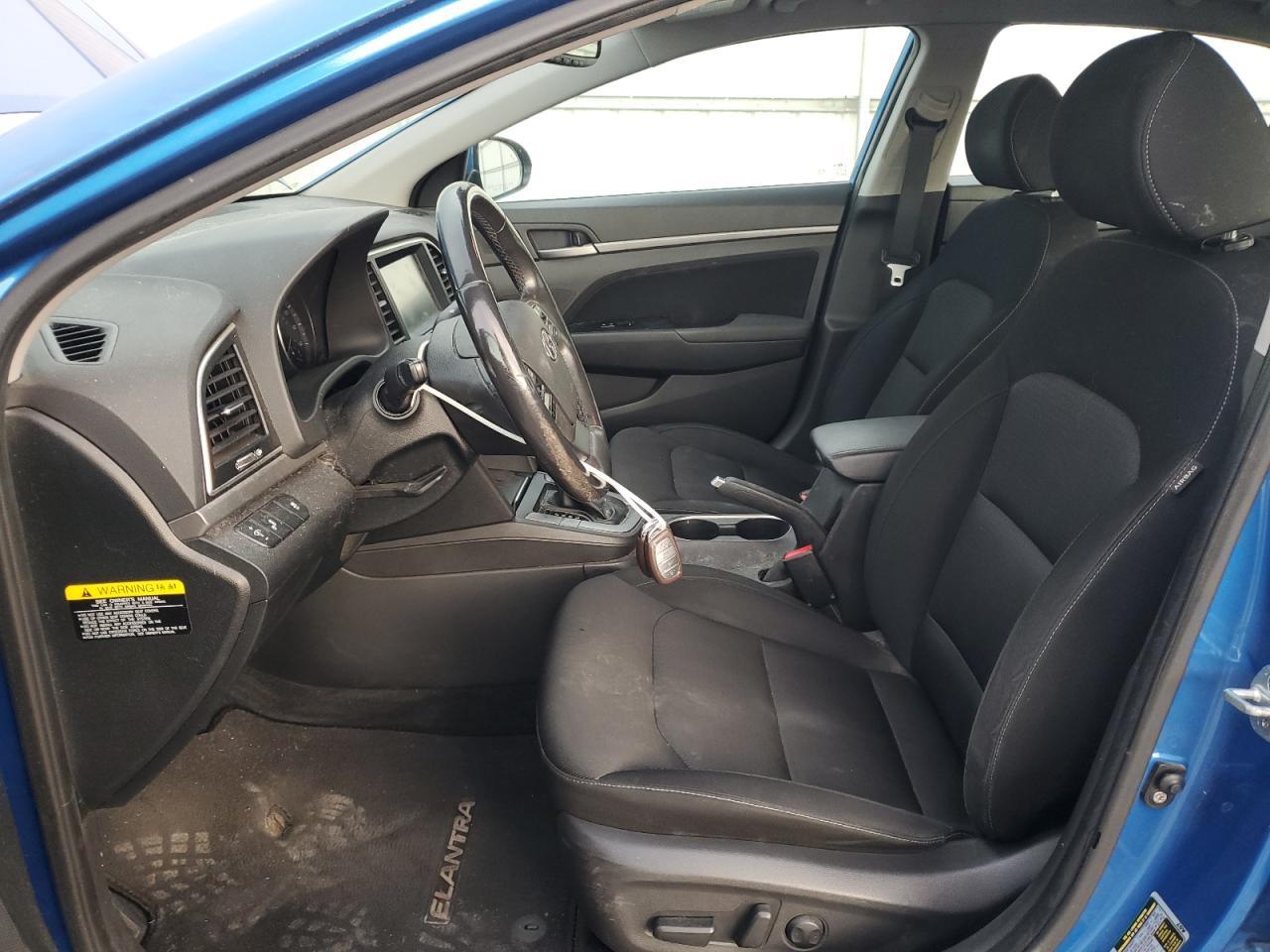 2017 HYUNDAI ELANTRA SE - Image 7