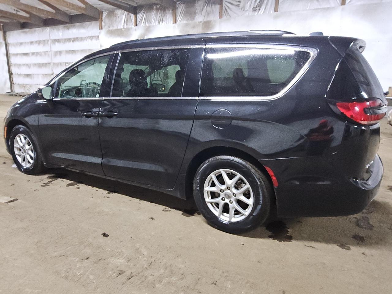 2022 CHRYSLER PACIFICA T - Image 2
