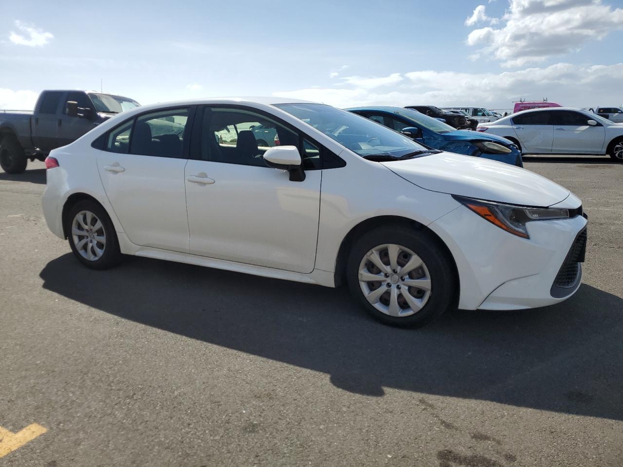 2020 TOYOTA COROLLA LE - Фото 4