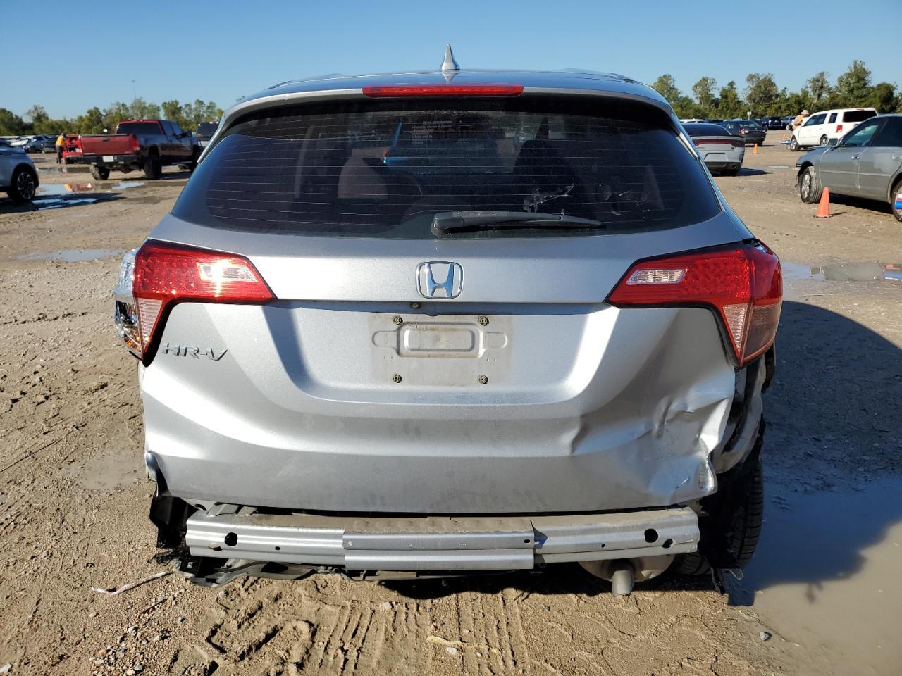 2018 HONDA HR-V LX - Фото 6