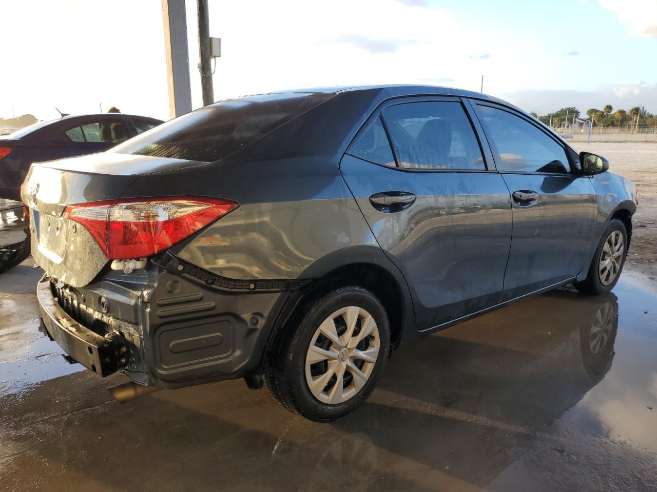 2015 TOYOTA COROLLA L - Фото 3