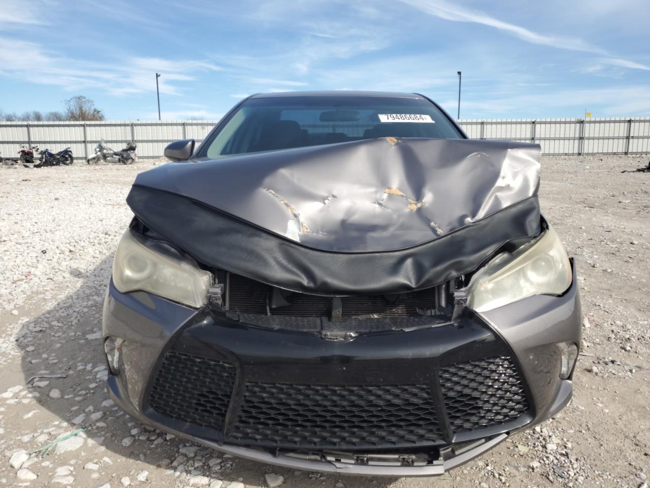 2017 TOYOTA CAMRY LE - Image 5