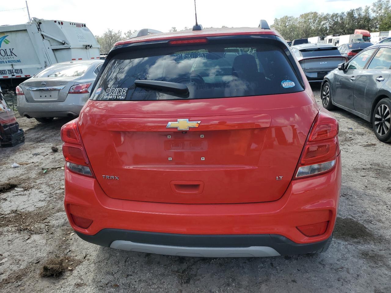 2018 CHEVROLET TRAX 1LT - Image 6