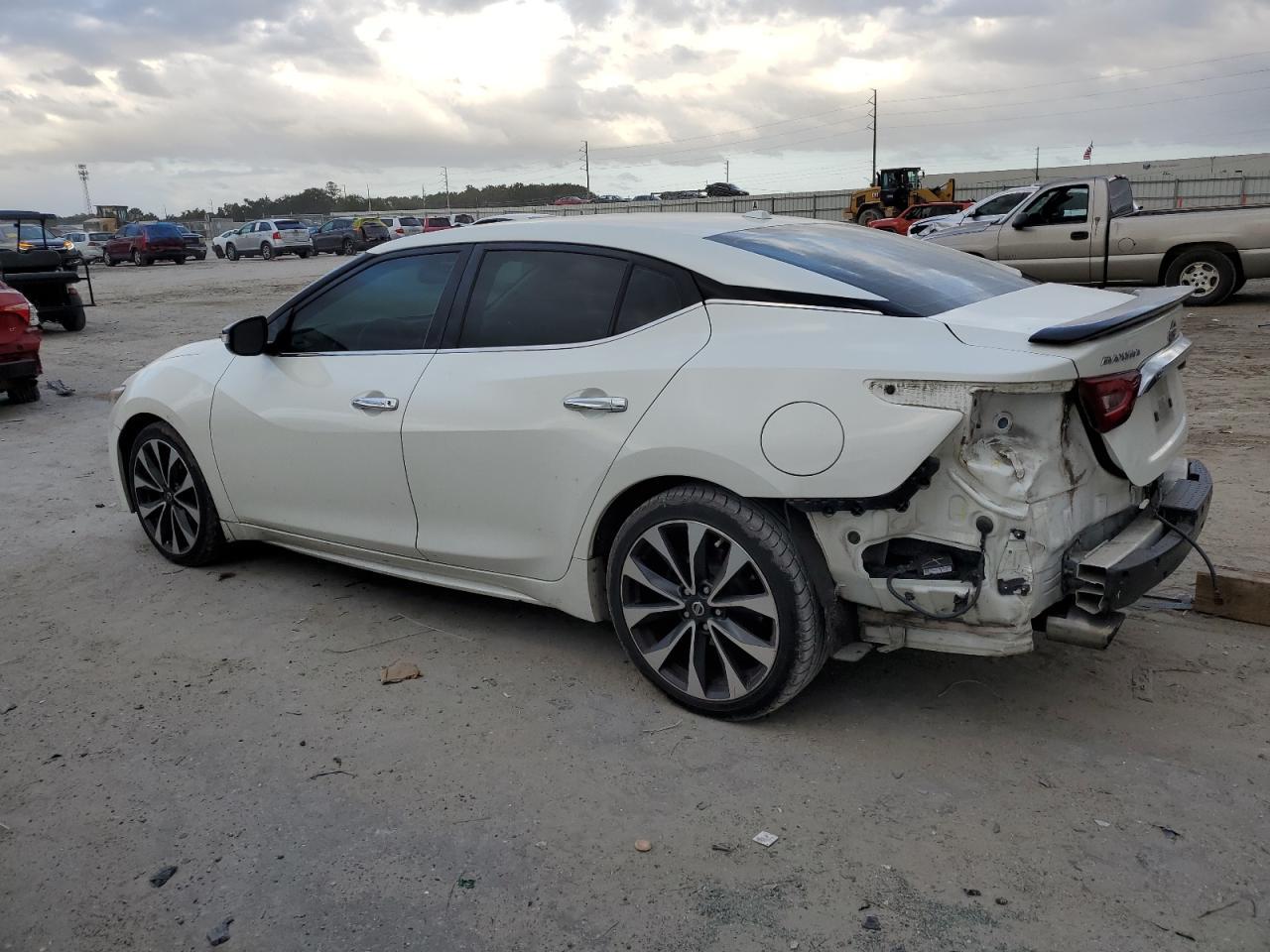 2017 NISSAN MAXIMA 3.5 - Image 2