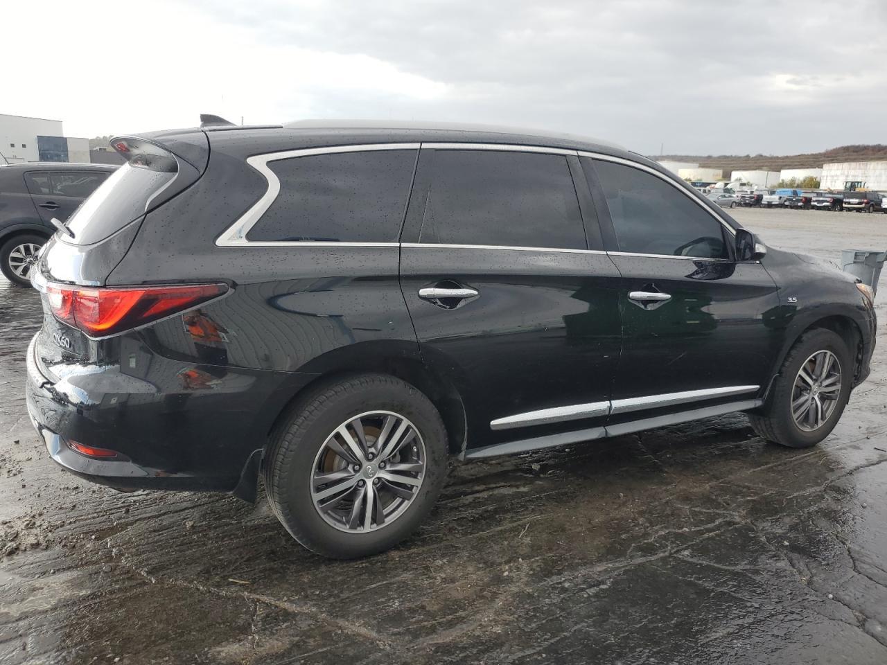 2017 INFINITI QX60 - Фото 3