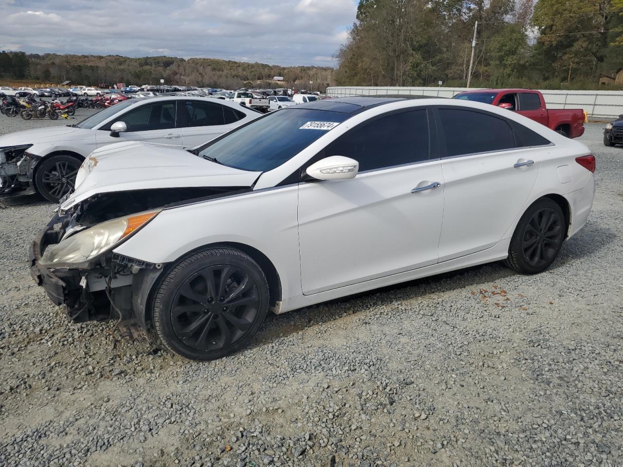 2013 HYUNDAI SONATA SE