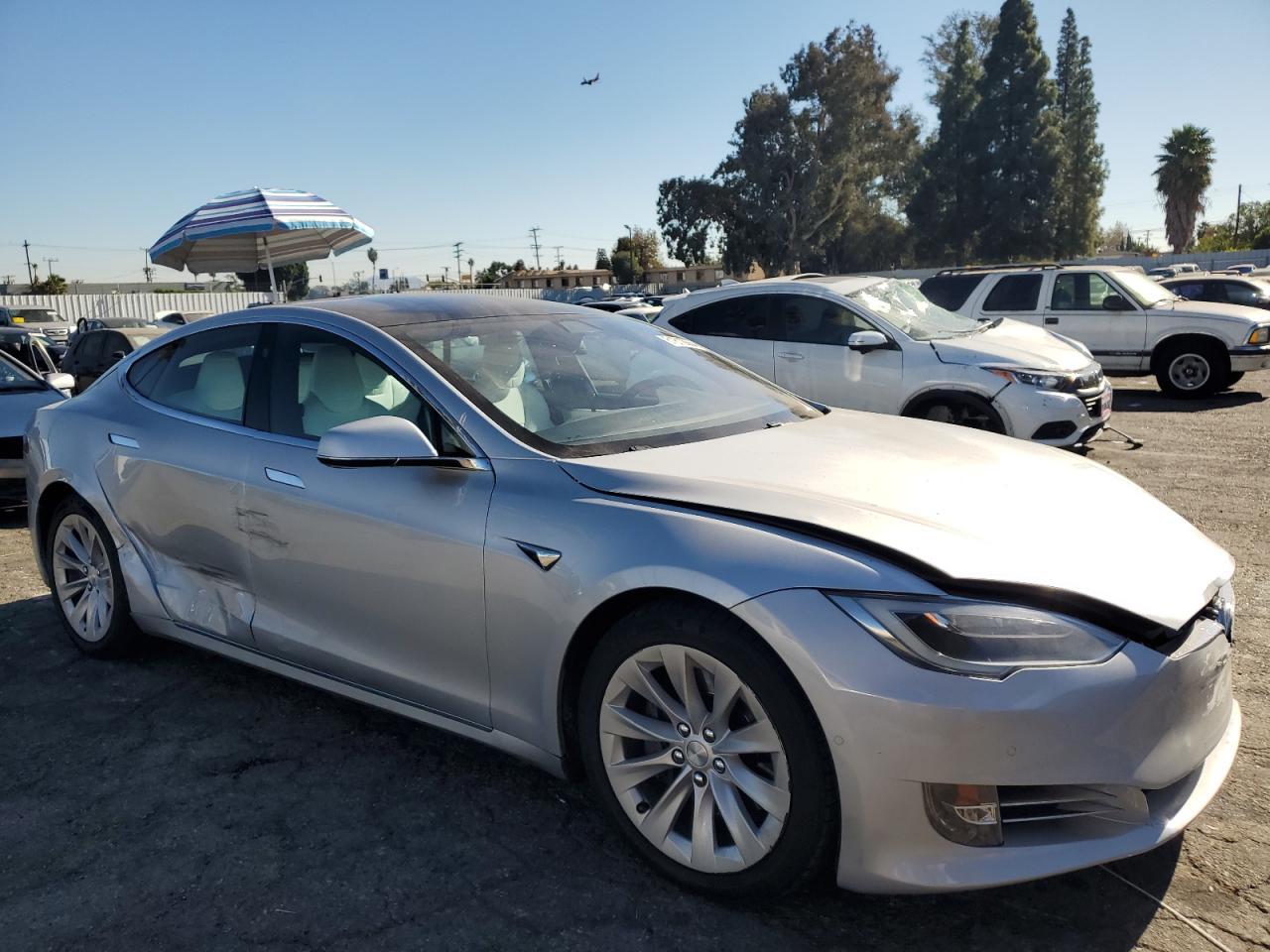 2017 TESLA MODEL S - Фото 4