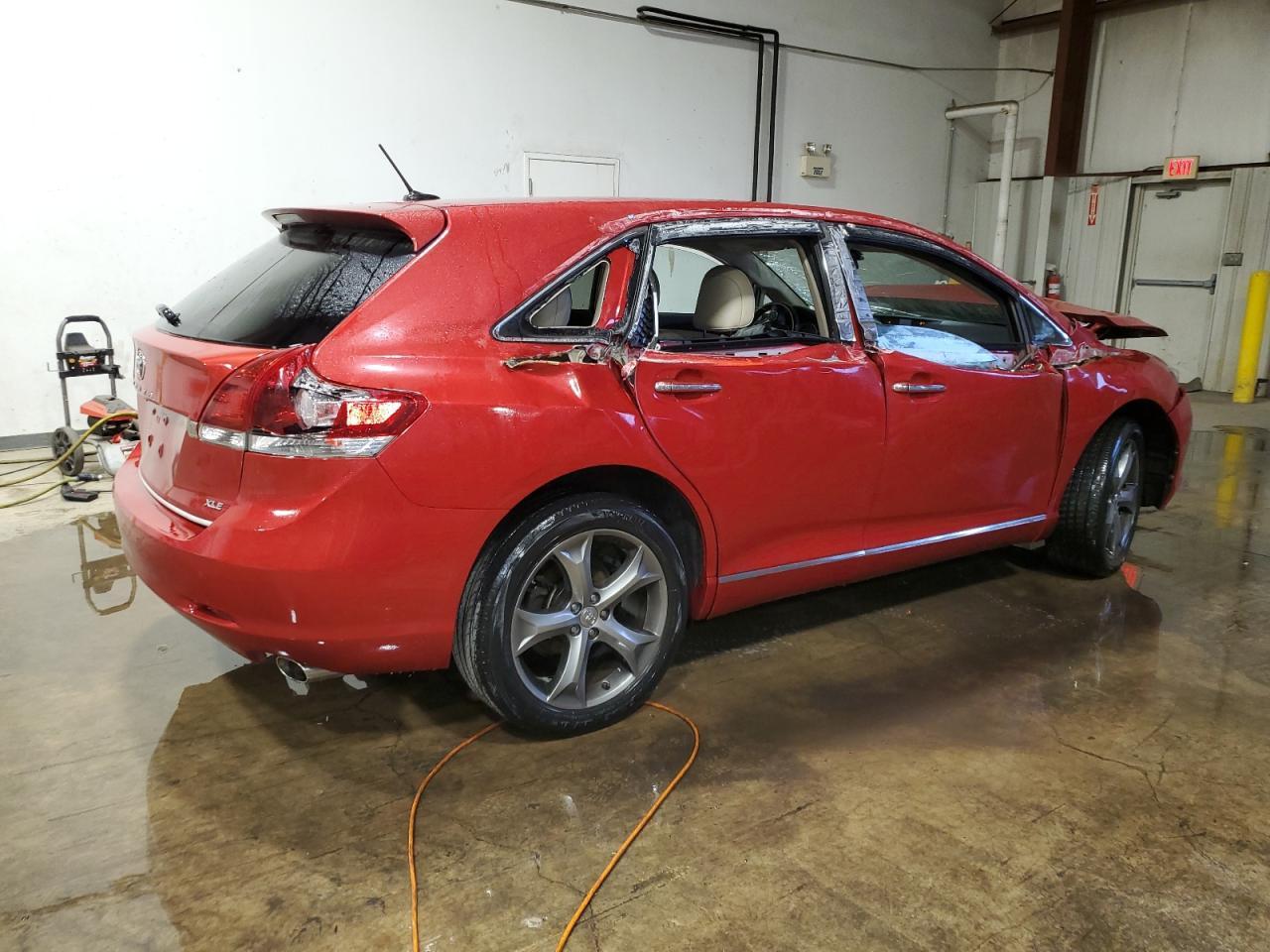 2014 TOYOTA VENZA LE - Image 3