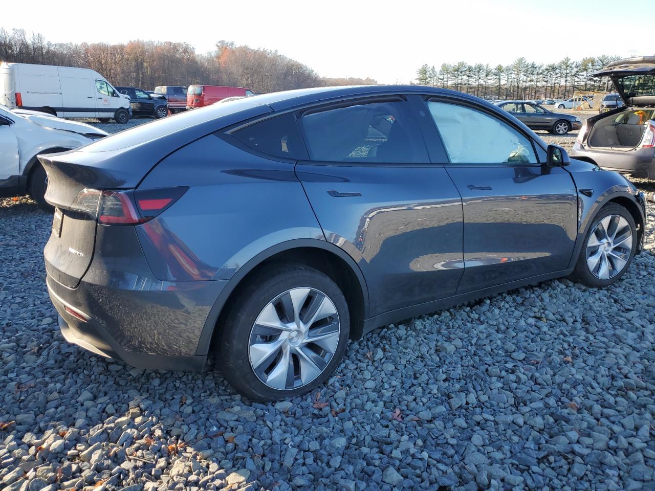 2023 TESLA MODEL Y - Фото 3