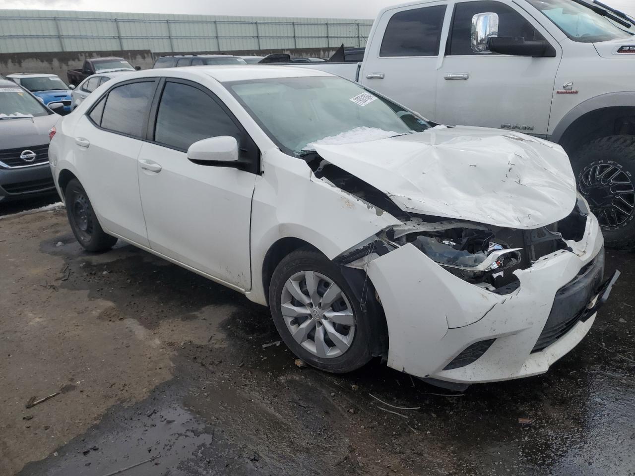 2014 TOYOTA COROLLA L - Image 4