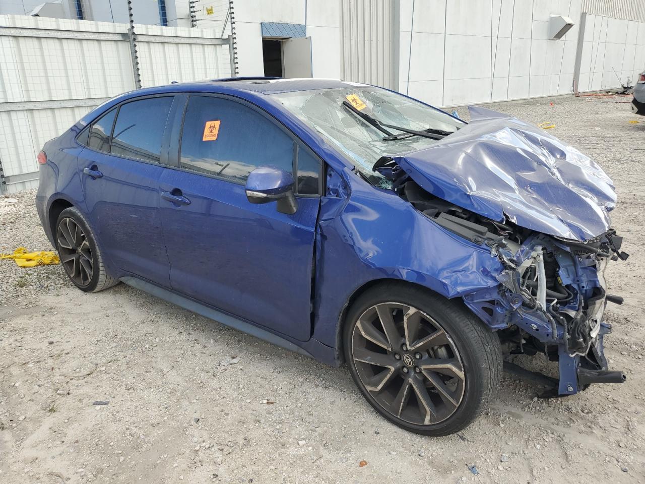 2020 TOYOTA COROLLA SE - Фото 4