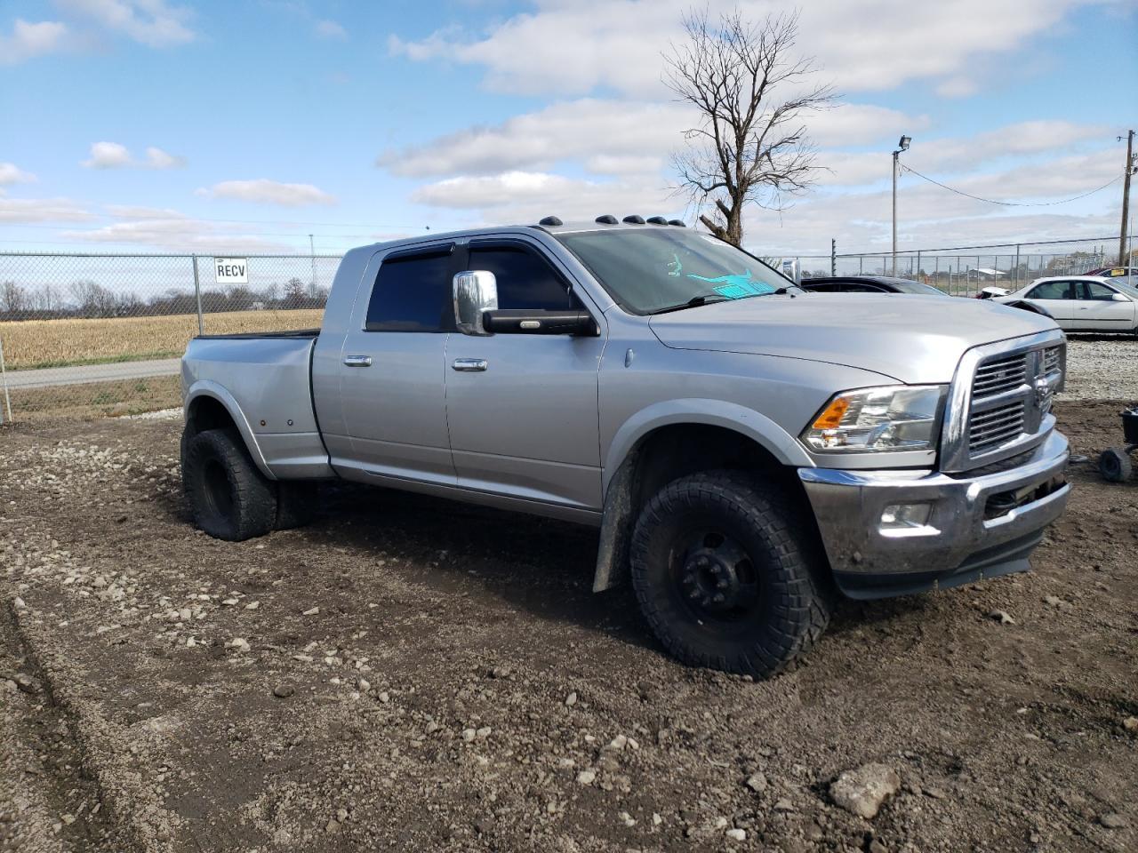 2012 DODGE RAM 3500 L - Image 4
