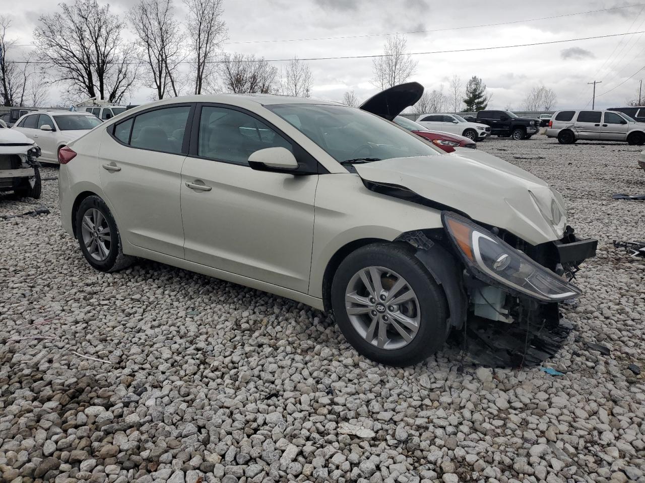 2017 HYUNDAI ELANTRA SE - Image 4