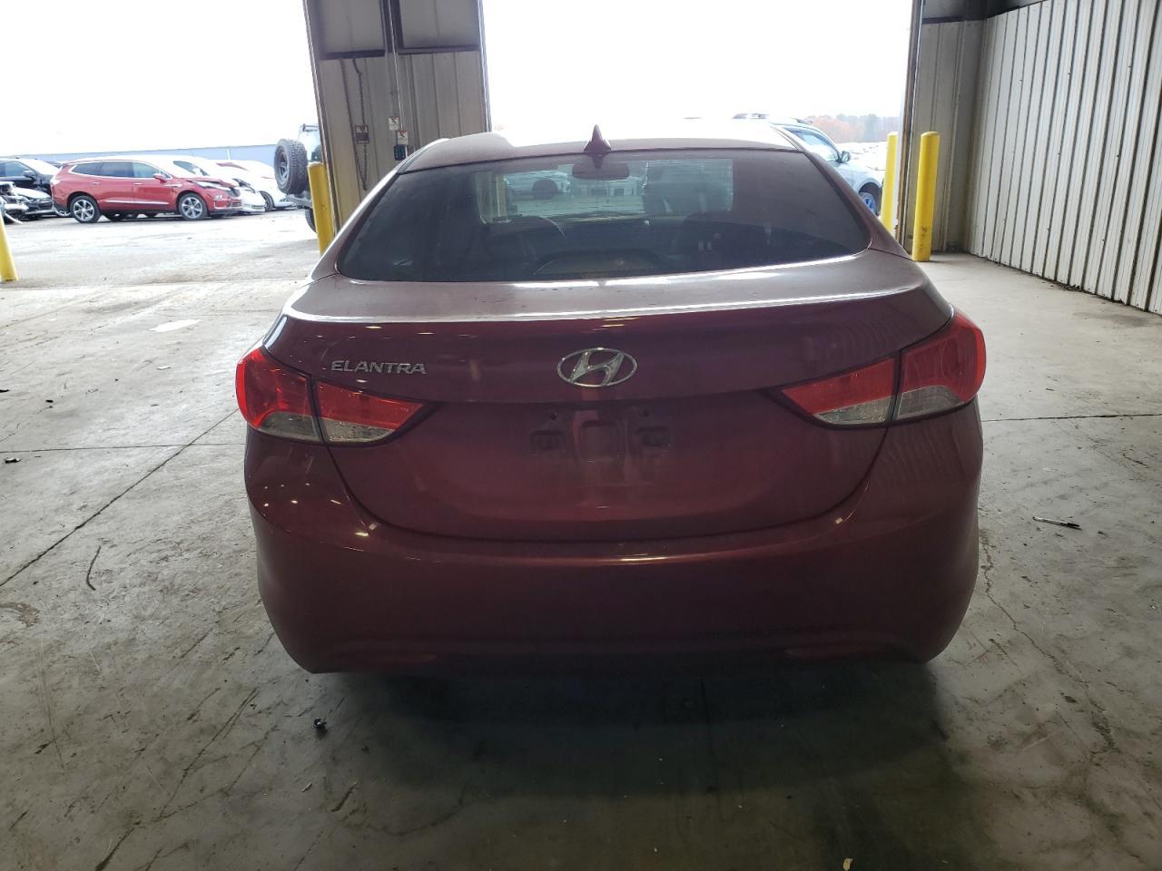 2013 HYUNDAI ELANTRA GL - Image 6